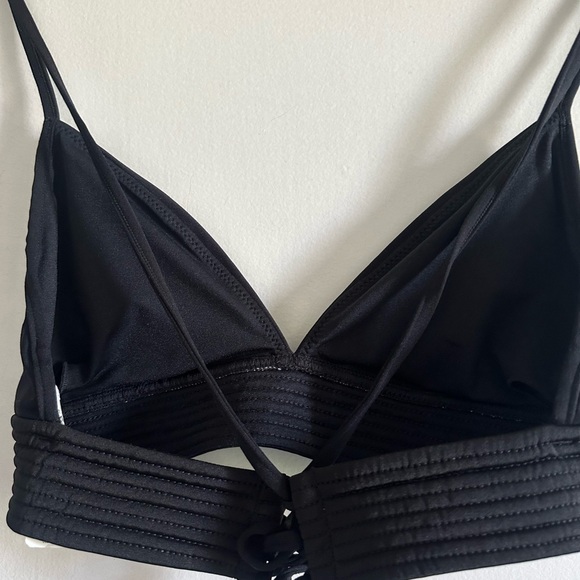 Seafolly Australia Black Quilted Fixed Tri Strappy Bikini Top size 14 EUC - Picture 9 of 12